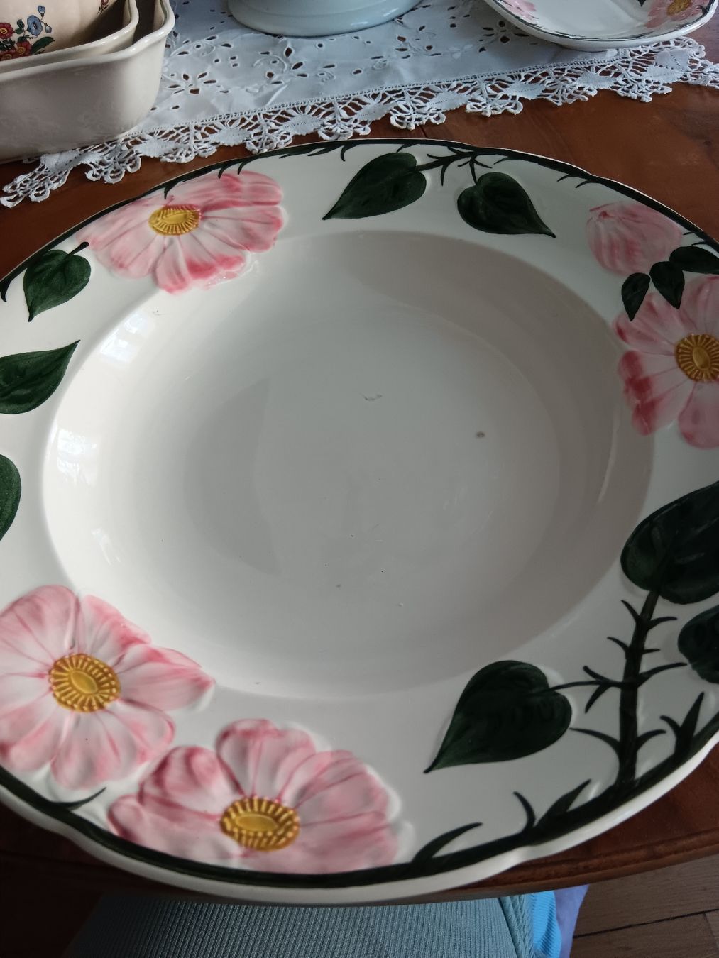 Villeroy & Boch Schalen: villeroy boch grosser Teller  – Gebraucht aus Ambrì von Maerz87