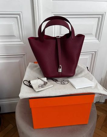 Hermès Picotin Lock 22, Rouge H/Burgundy