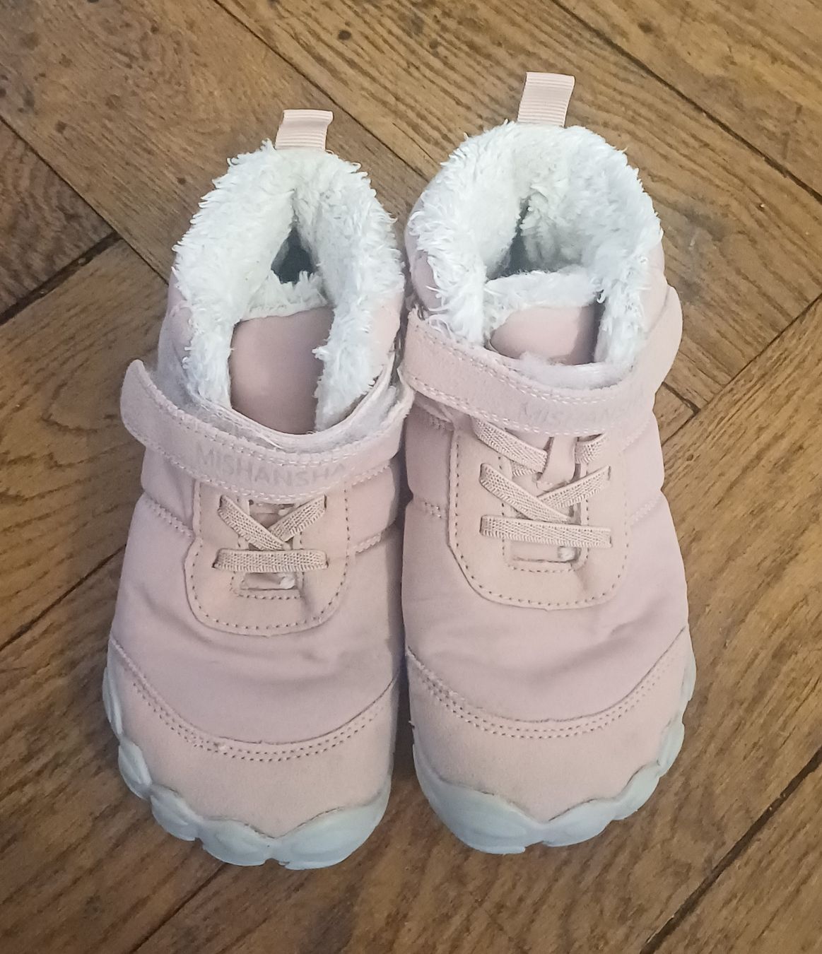 Schuhe für Mädchen: Winterschuhe Grösse 30 von Mishansha – Gebraucht aus Schönenwerd von pomodor