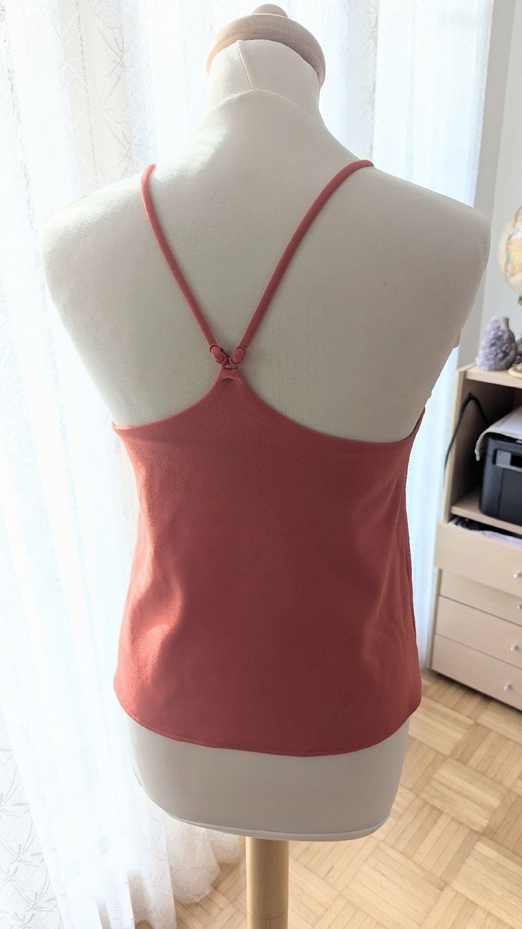 Tops: UNIQLO Bra Tanktop – Neu (gemäss Beschreibung) aus Zürich von Stonejewelry 2