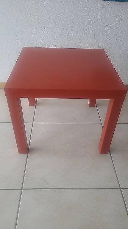 Tische: mini table rouge – Gebraucht aus Fribourg von chi_c2by 2