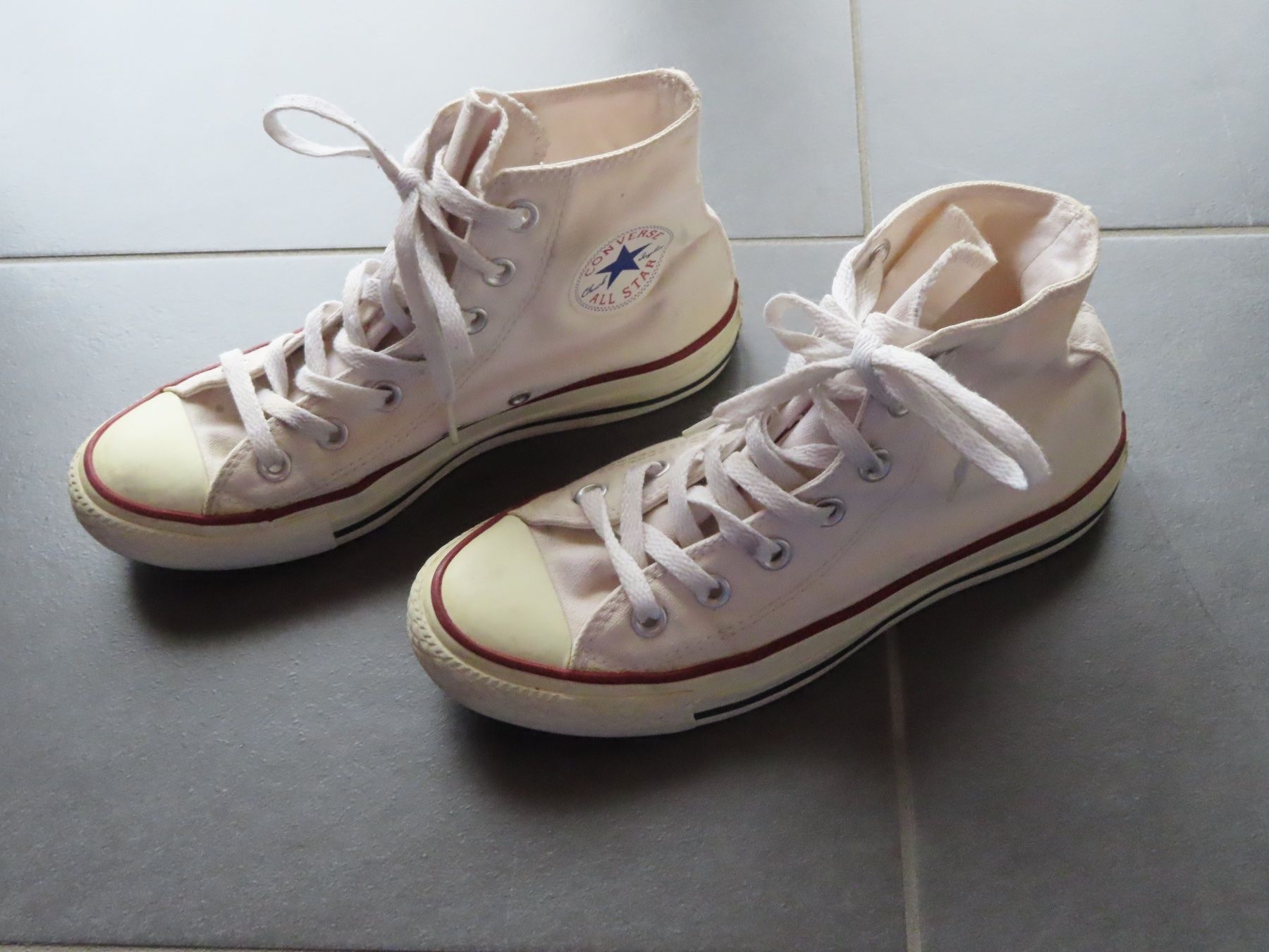 Converse Scarpe da donna: CONVERSE Chuck Taylor All Star Gr.37.5 weiss – Usato da Wallenried venduto da Asyano 2