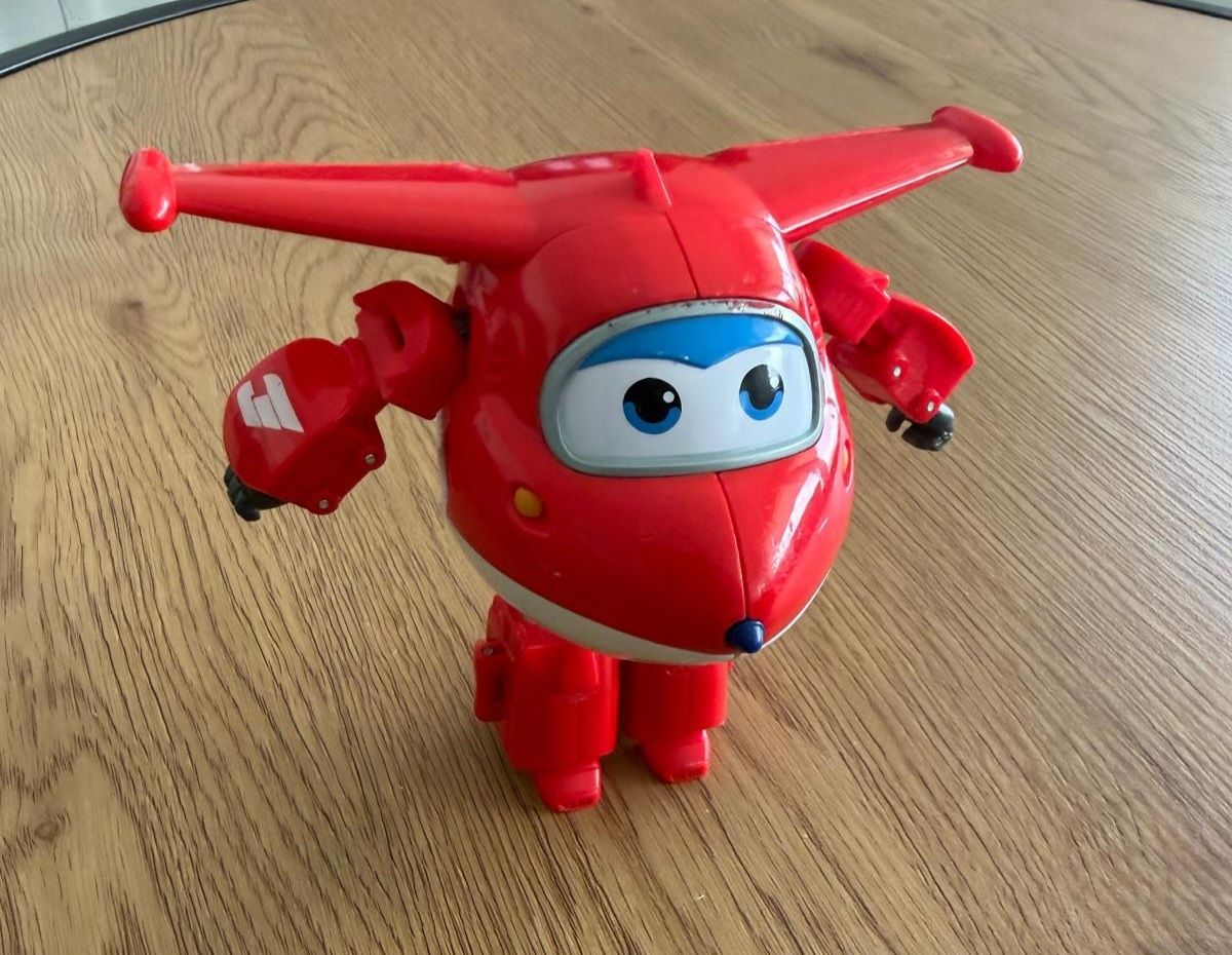 Giocattoli: Super Wings Spielzeugfigur Jett  – Usato da Meisterschwanden venduto da Dermatoemli