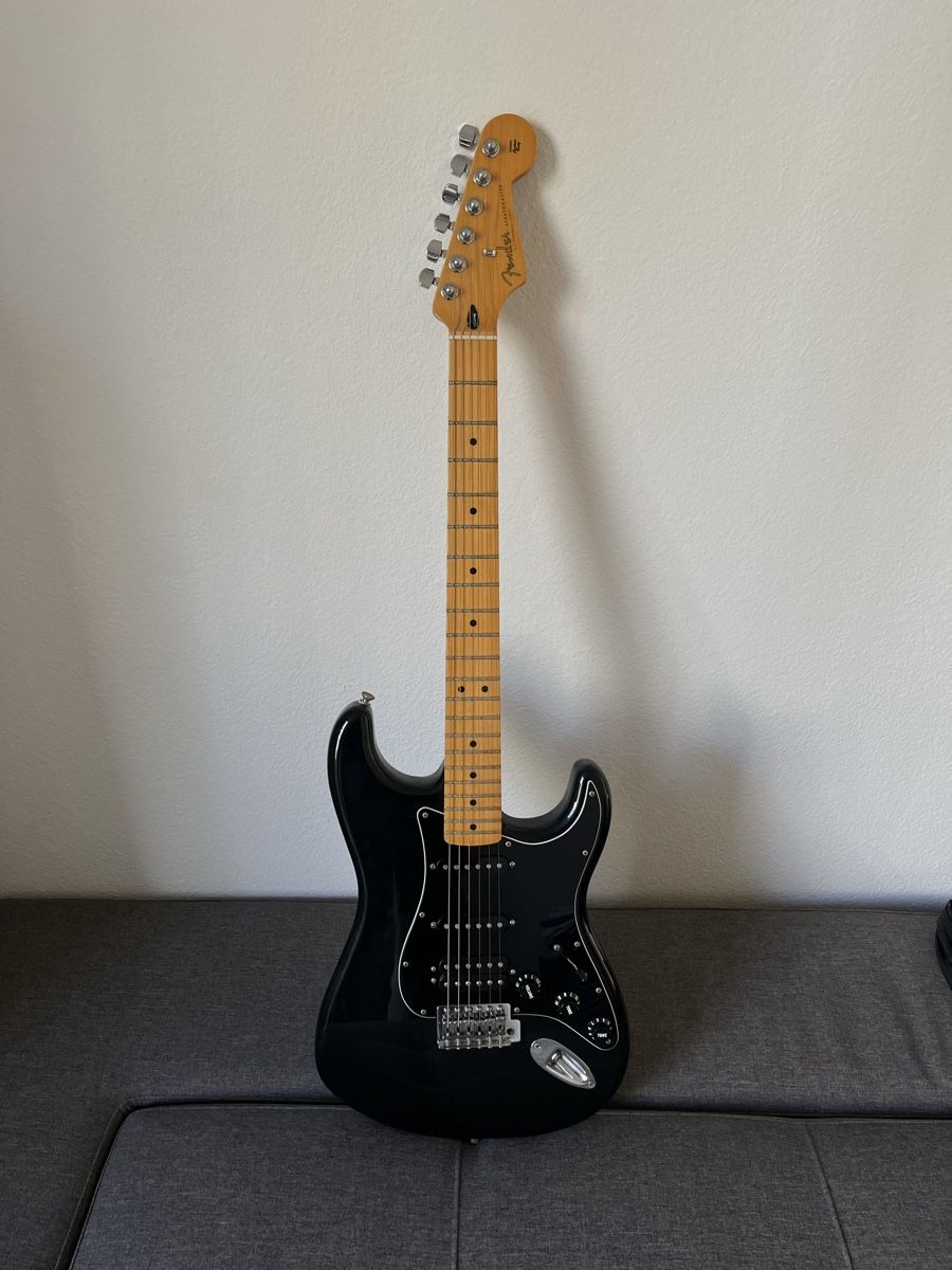 Fender Musikinstrumente: Fender Stratocaster, Made in Mexico, inkl. Gigbag – Gebraucht aus Zürich von anthony_if