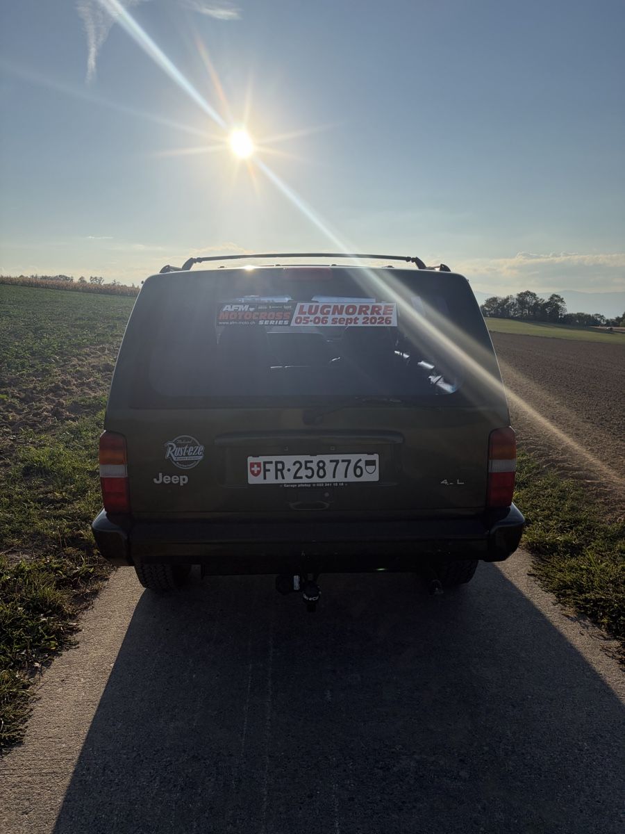 Jeep Autos: Jeep Cherokee 4l 1997 – D'occasion à Praz par hip_s2gg 3