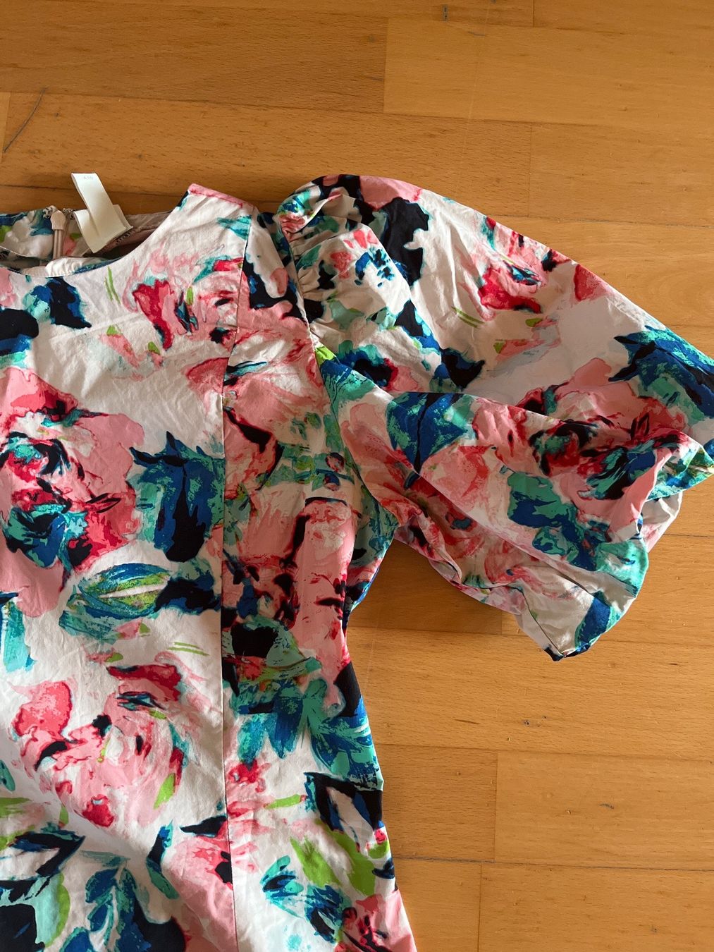 H&M Vestiti: Kleid mit Puffärmel HM – Usato da Kilchberg ZH venduto da asrael02 1