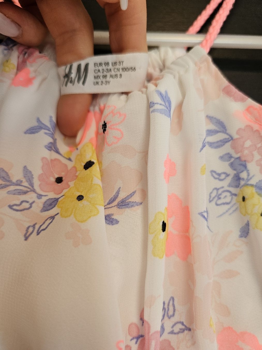 H&M Vestiti & Gonne: Sommerkleid Mädchen Blumen Gr. 98 H&M – Usato da Laufen venduto da Taty007 1