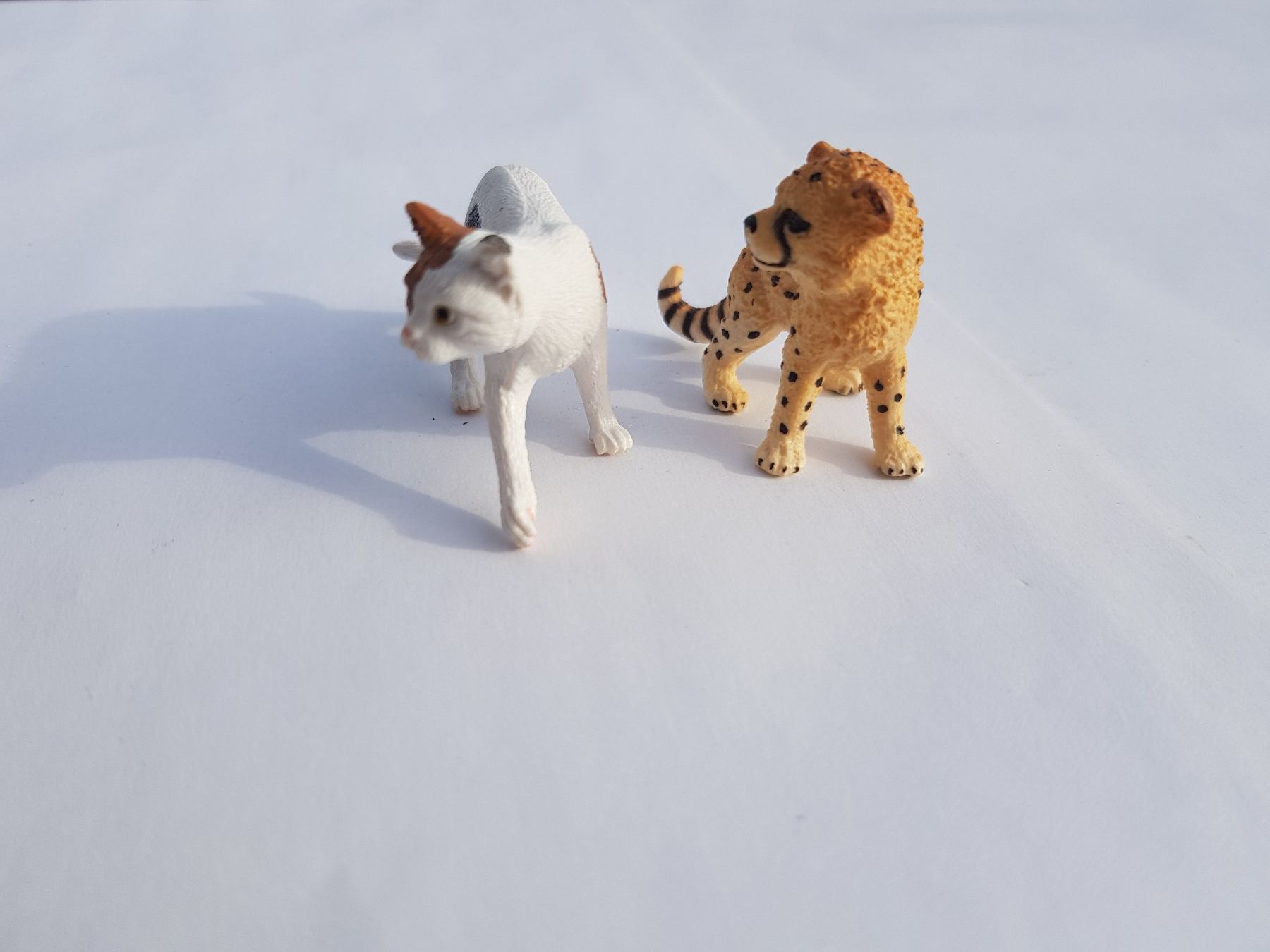 Schleich Giocattoli: 3 Modellpferde Marke Schleich, 1 Katze, 1 Luchs – Usato da Jona venduto da dampfnuggi 3