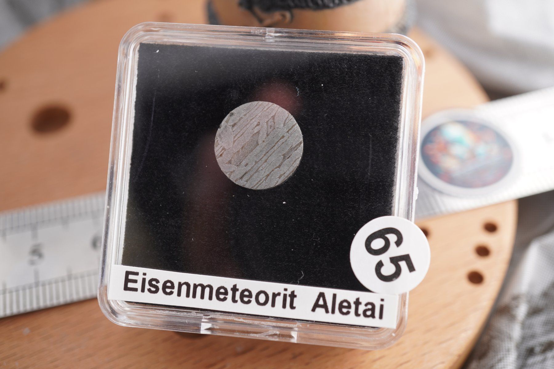 Mineralien & Heilsteine: Eisenmeteorit Scheibe   Aletai    Ab 1.- – Neu und originalverpackt aus Eschenbach SG von topstone 2