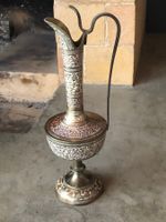 Vase décoratif en laiton