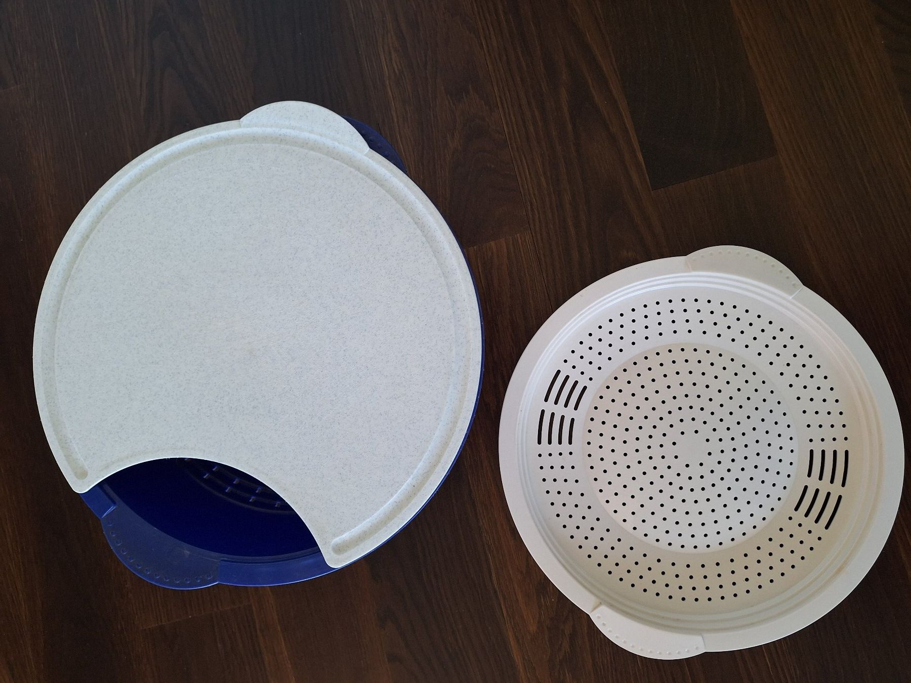 Tupperware Behälter & Ähnliches: Grosses Sieb mit Schneidbrett/Tupperware – Gebraucht aus Wattwil von Hausperle 2