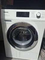 Miele Waschmaschine WEi 800-75 CH rechts