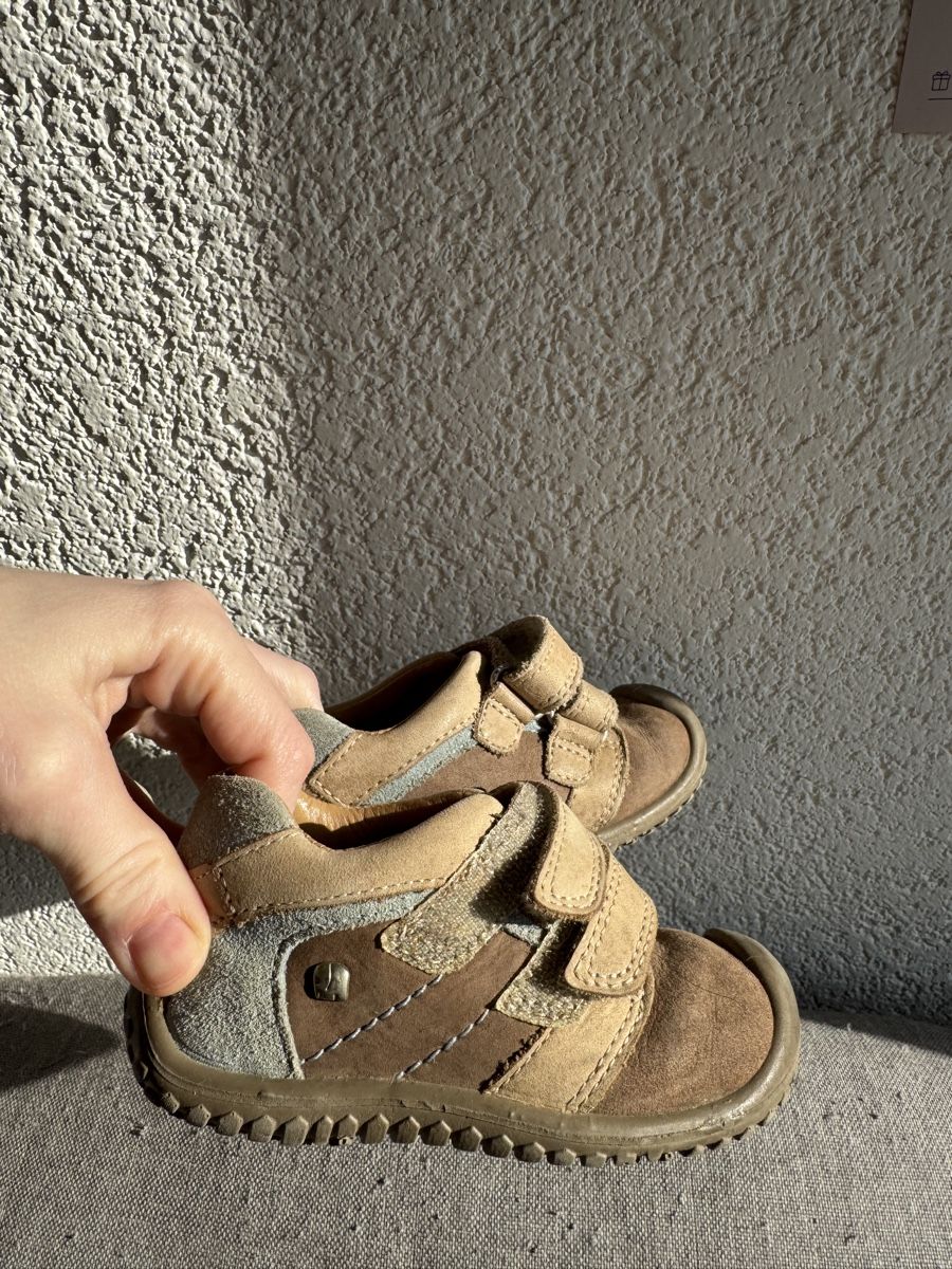 Schuhe für Jungen: Elefanten – Gebraucht aus Brunnadern von kos_w782