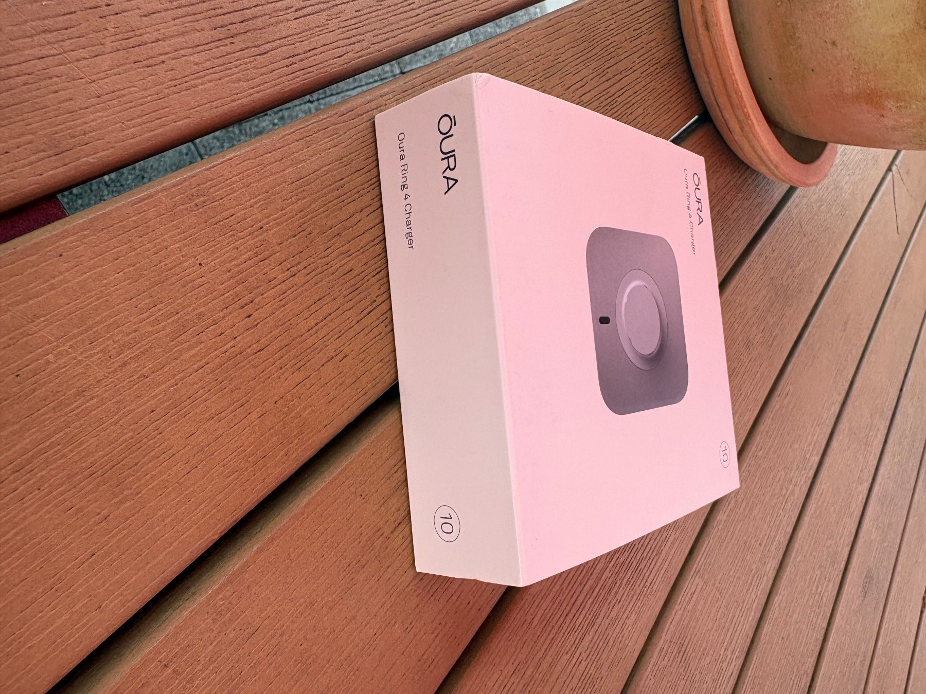 Oura Caricabatterie: Oura Ring charger size 10 – Nuovo e nell'imballaggio originale da Oberägeri venduto da KseniaSim 1