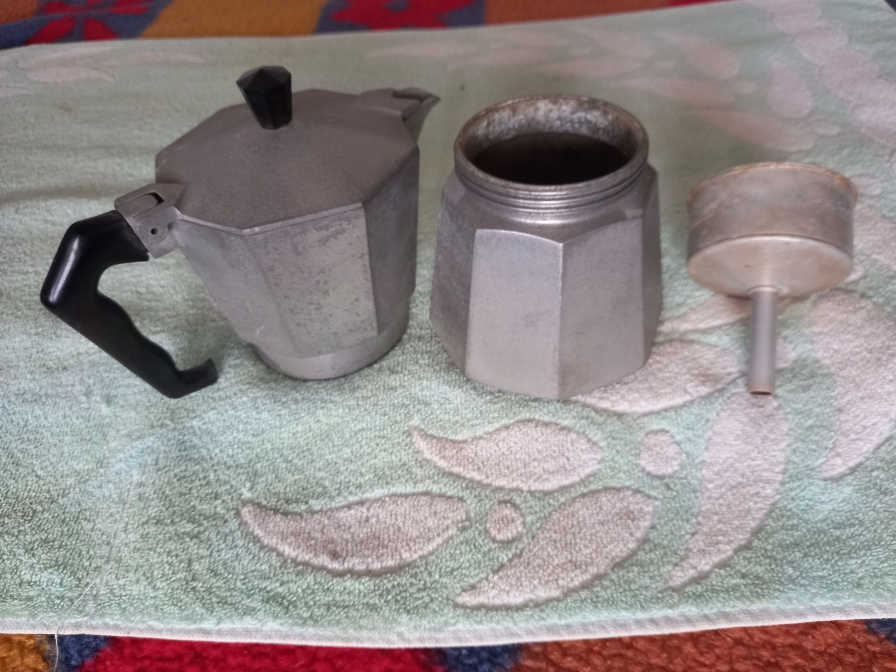 Bialetti Macchine per caffè & Macchine per espresso: Espresso Hafen alt – Usato da Achseten venduto da Wenggi