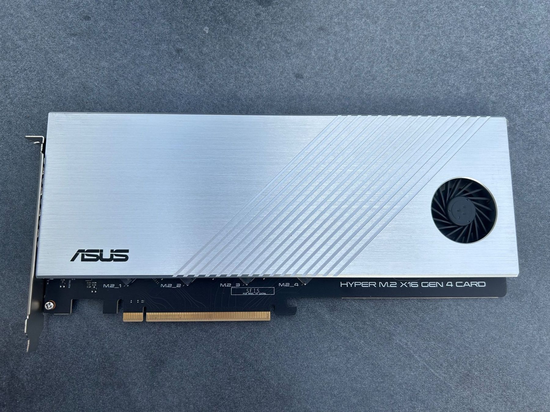 Asus Componenti elettronici: ASUS Hyper M.2 X16 Gen 4 Card – Usato da Bassersdorf venduto da Winti8406