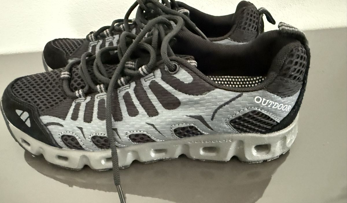 Damenschuhe: OUTDOOR Sneakers Grösse 39 – Neu (gemäss Beschreibung) aus Pfeffikon LU von pepino17 2
