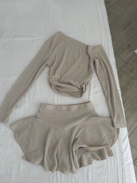 Vestiti: ZWEITEILER BRAUN NUDE GR. S neu – Nuovo (secondo la descrizione) da Opfikon venduto da onlineschweiz