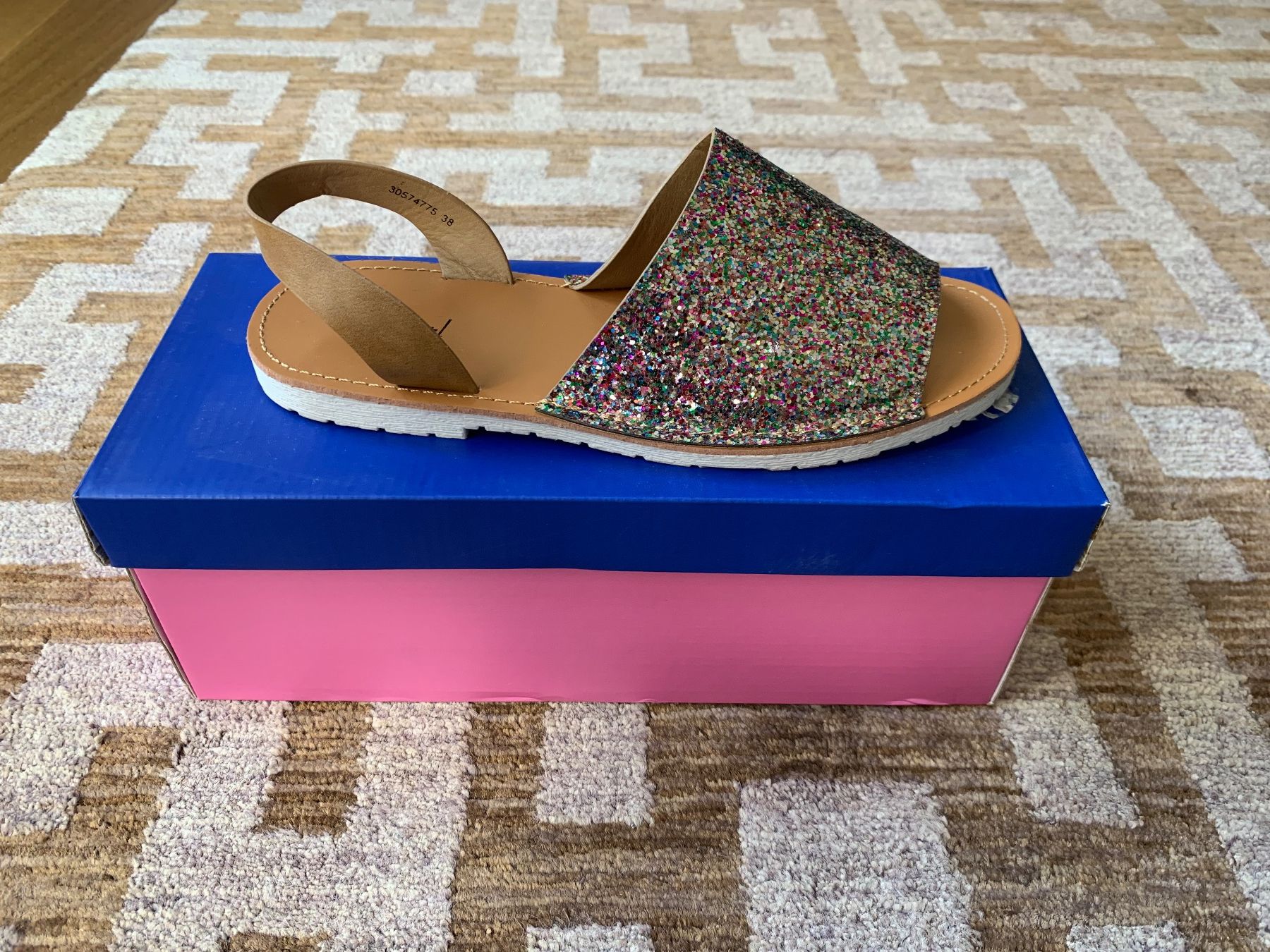 Scarpe da donna: Sandaletten Glitzer bunt Grösse 38 – Nuovo (secondo la descrizione) da Erlenbach ZH venduto da Syssi_C 1