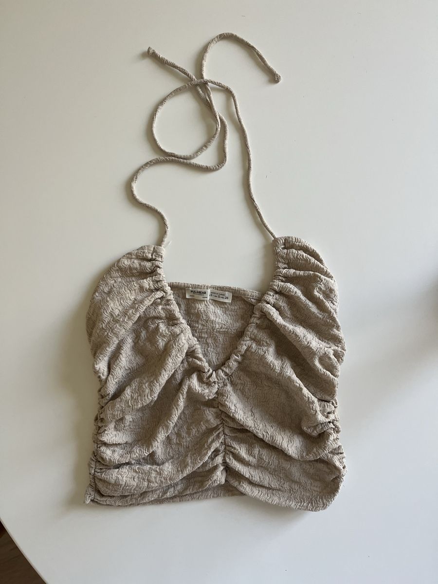 Pull&Bear Top: Pull&Bear Neckholder Top beige gerafft Grösse S neuwertig – Usato da Bern venduto da noe_vt6q