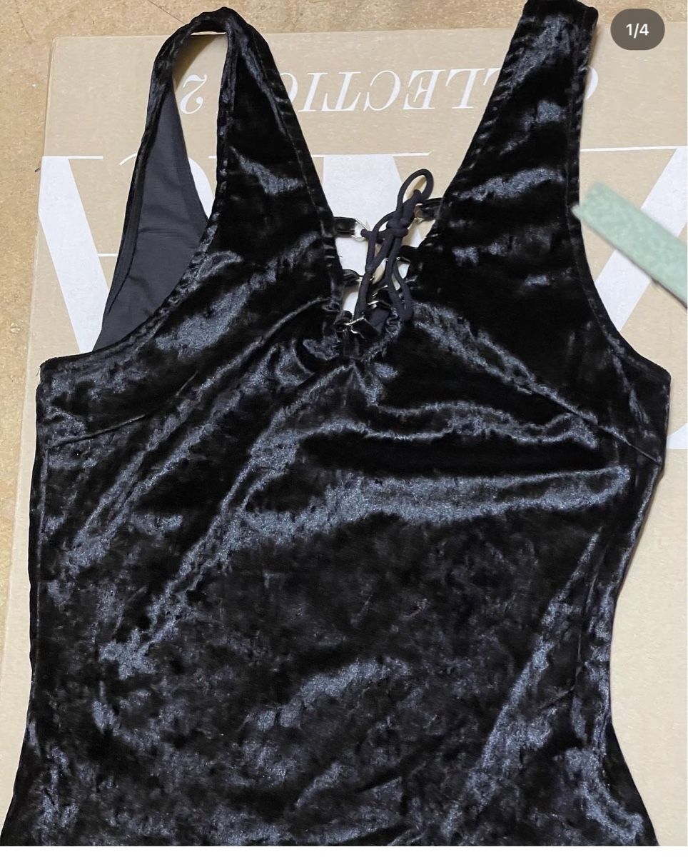 Zara Blouses, T-shirts & Tops: Beautiful top – Neuf avec emballage d'origine à Opfikon par MabelCouture 1