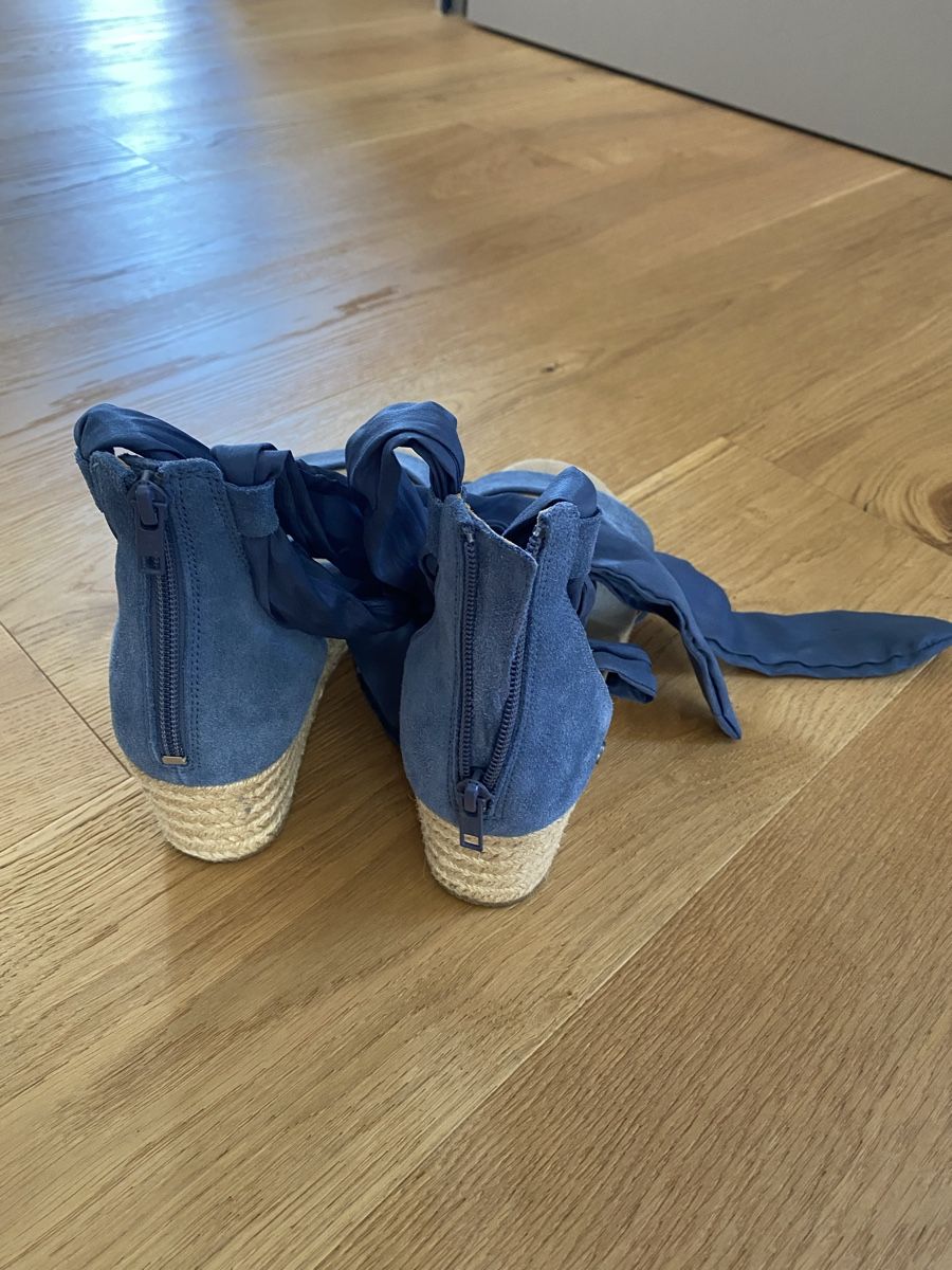 Ugg Scarpe da donna: UGG Wedge Sandals Gr. 42 – Usato da Zürich venduto da awe_flq9 2