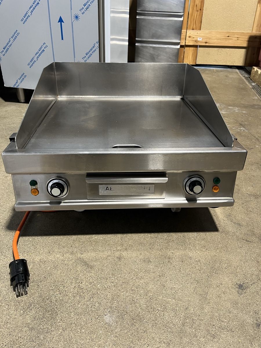Griglie: Professionelle Aeschlimann Grillplatte MA6000F, Top! – Usato da Wohlen AG venduto da Moh80