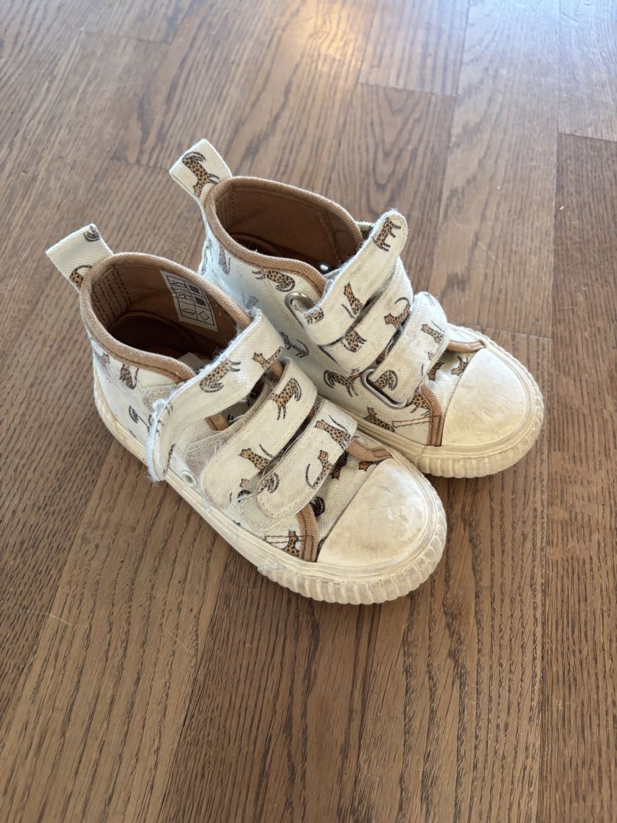 Liewood Scarpe per ragazzi: Liewood Stoff Sneakers Gr 27 – Usato da Baar venduto da Ginasoskin