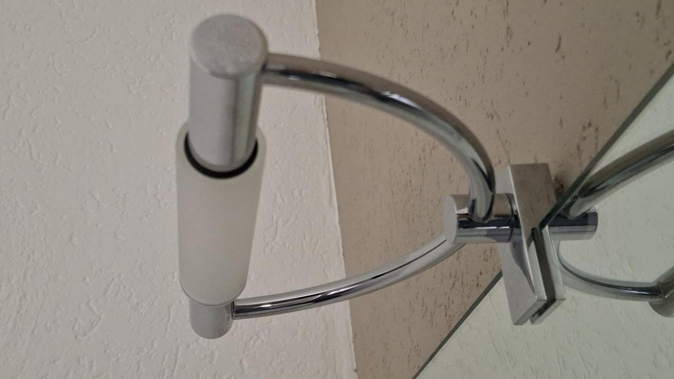 Lampen: Designer-Spiegelleuchte aus Chromstahl – Gebraucht aus Hünenberg See von Five2twelve 1