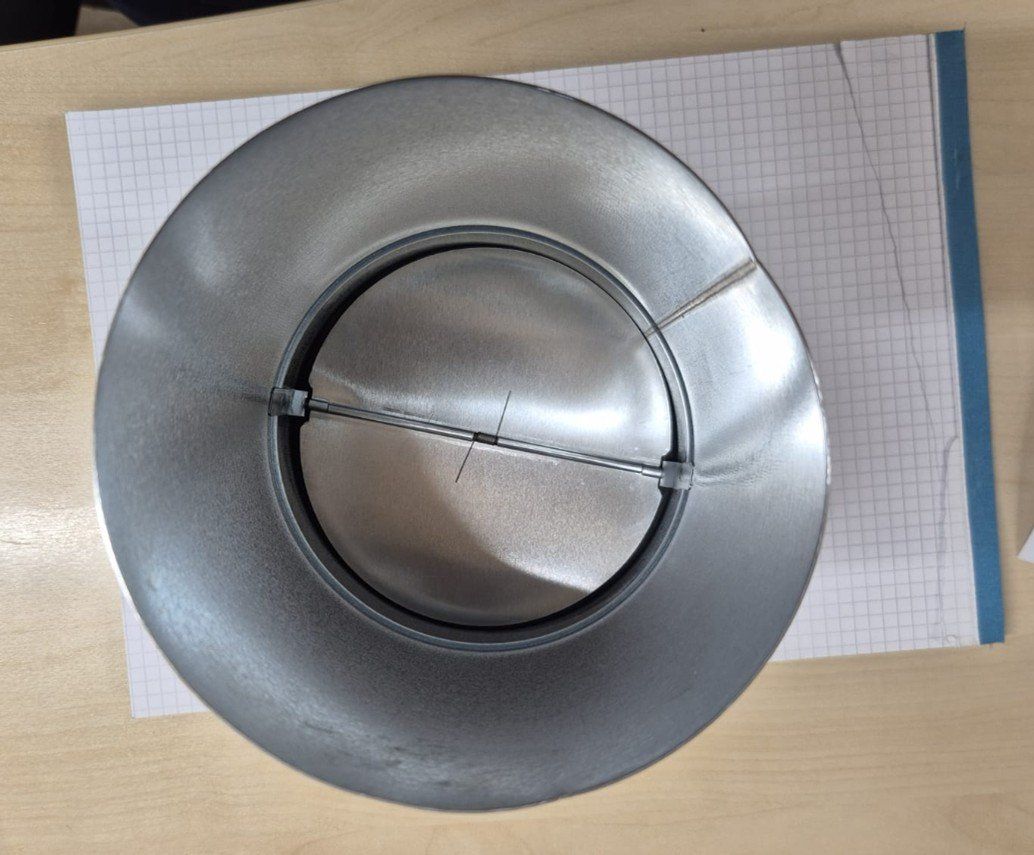 Cappe di aspirazione: Rückstauklappe 125mm – Usato da Lenzburg venduto da Glaswurm 1