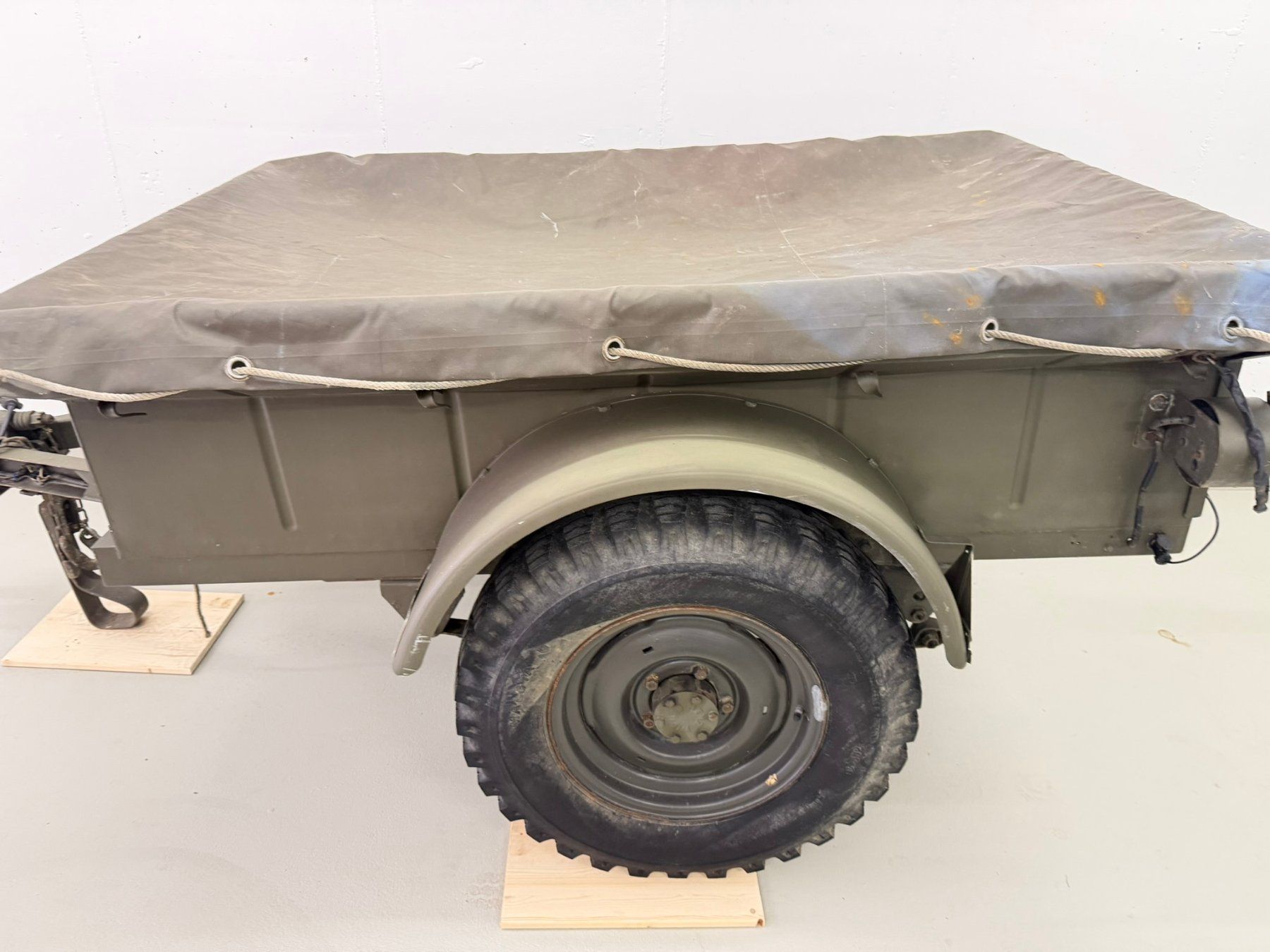Rimorchi: Jeep Anhänger – Usato da Baldingen venduto da Lancos 1