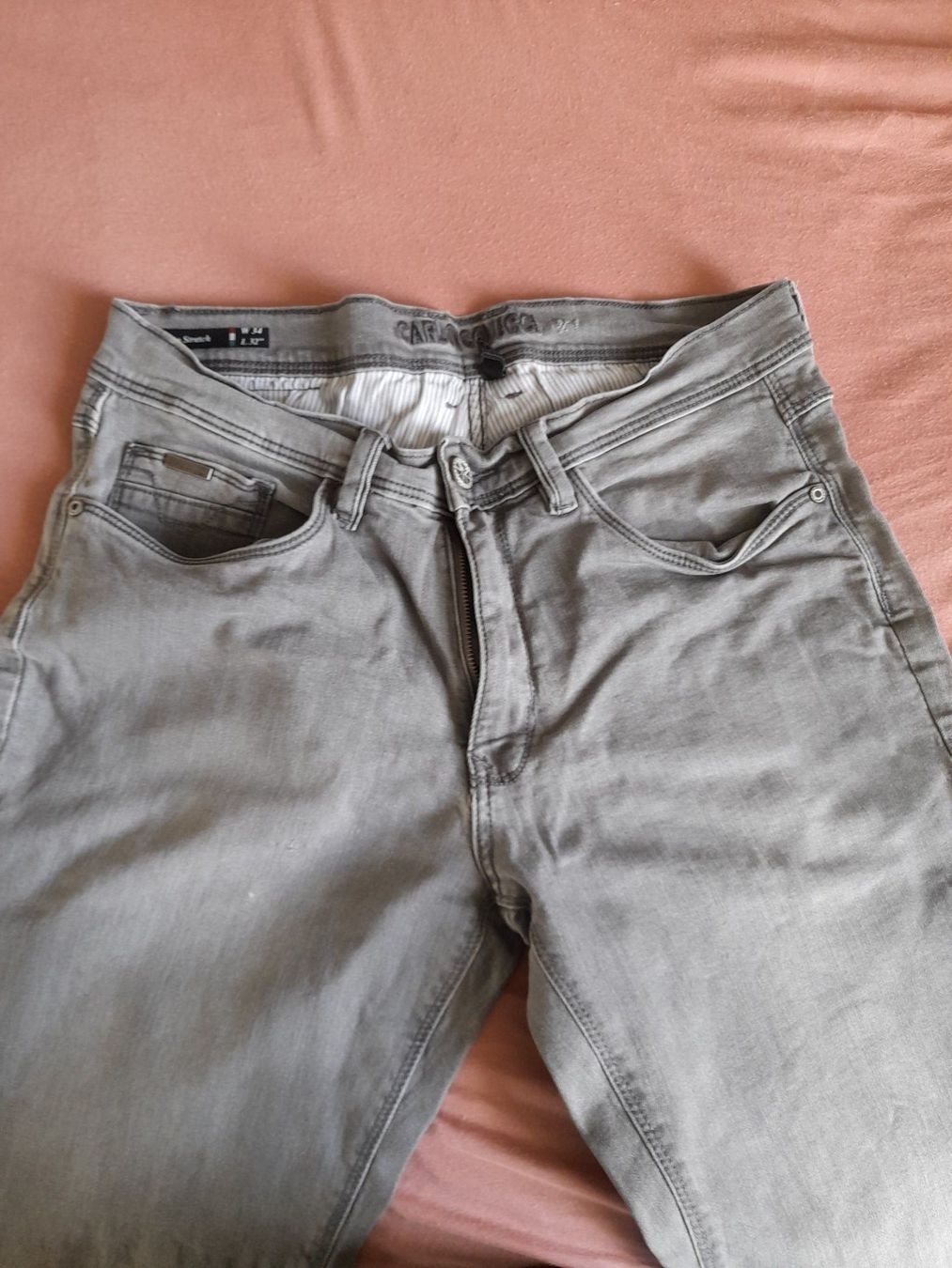 Carlo Colucci Jeans: Carlo colucci jeans grau – Nuovo e nell'imballaggio originale da Gwatt (Thun) venduto da B.D.999