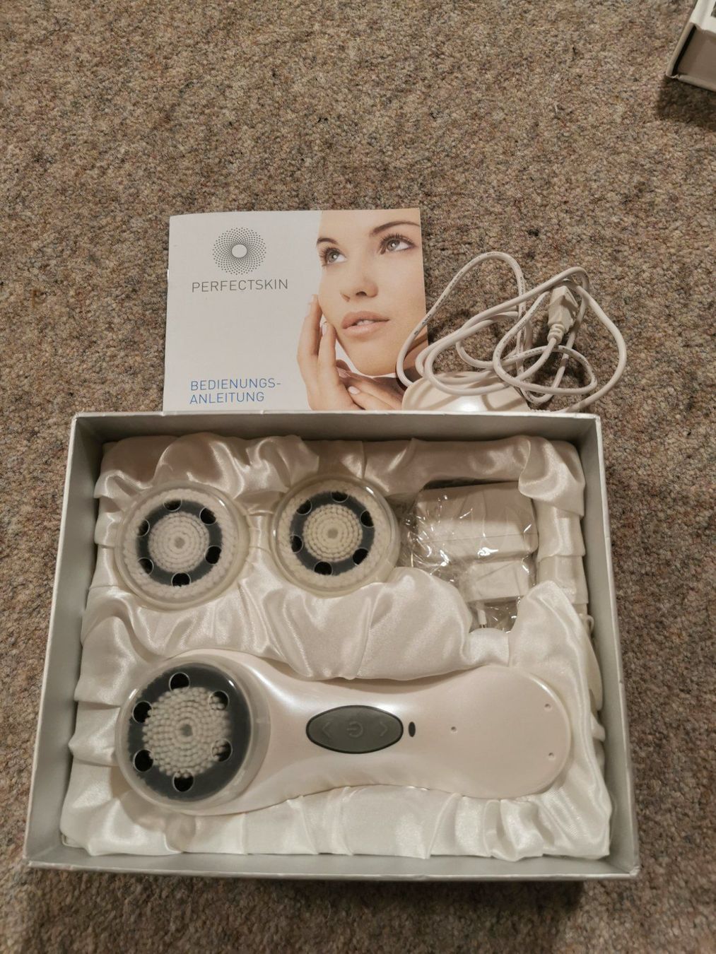 Cura del viso: elektrischer Gesichtsreiniger / Gesichtsmassage – Usato da Dicken venduto da anita-123 1