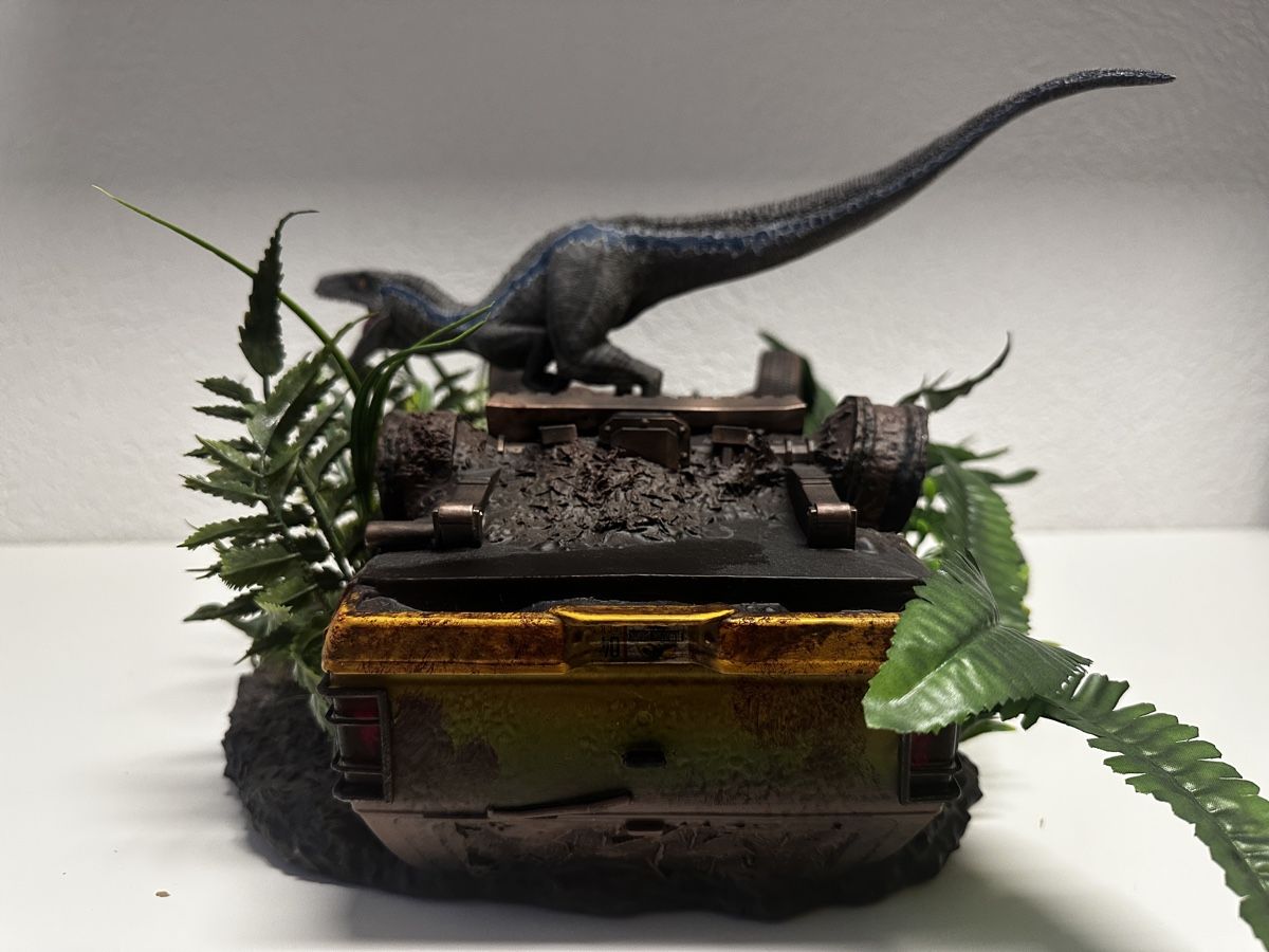 Statuette: Jurassic World: Blue, Iron Studios Deluxe, 1/10 Scale – Usato da Herznach venduto da SusanneB0102 6