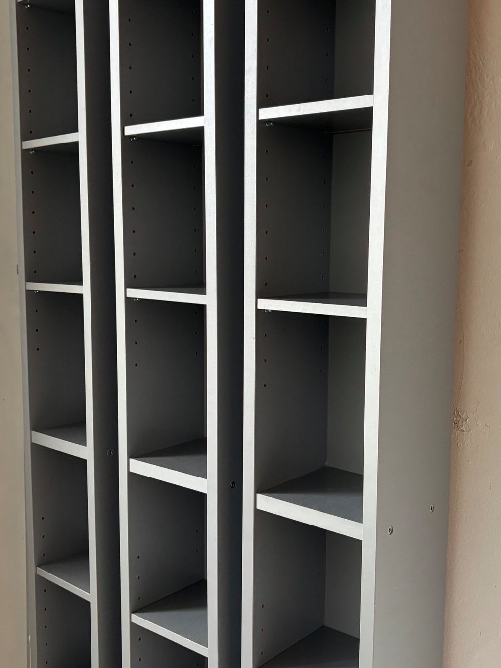 Ikea Scaffali: 3 tours GNEDBY Bibliothèque, IKEA grises – Usato da Vevey venduto da San718 1