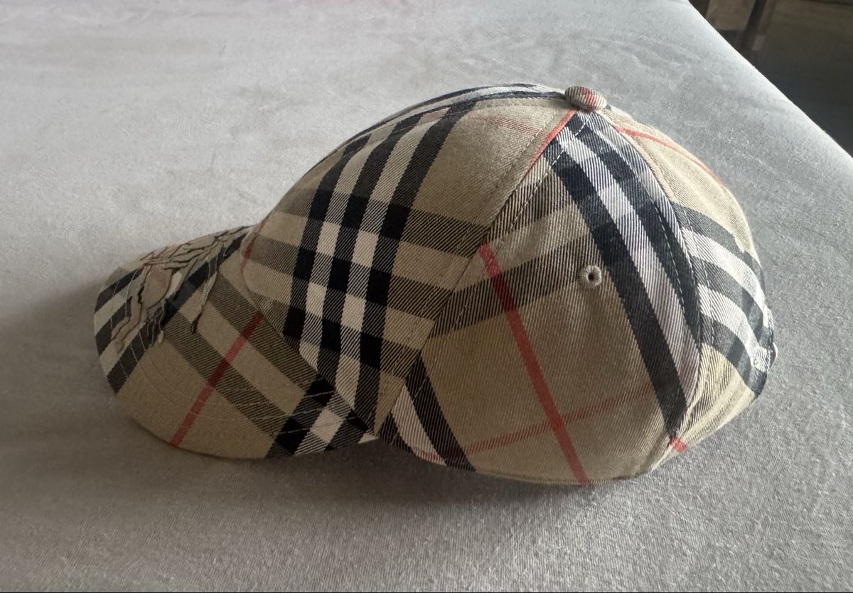 Burberry Copricapi, berretti & cappellini: Casquette Burberry, taille M  – Nuovo (secondo la descrizione) da Colombier NE venduto da the_yq7x 2