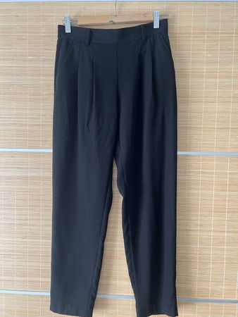 Elegante, schwarze Stoffhose, Grösse 38
