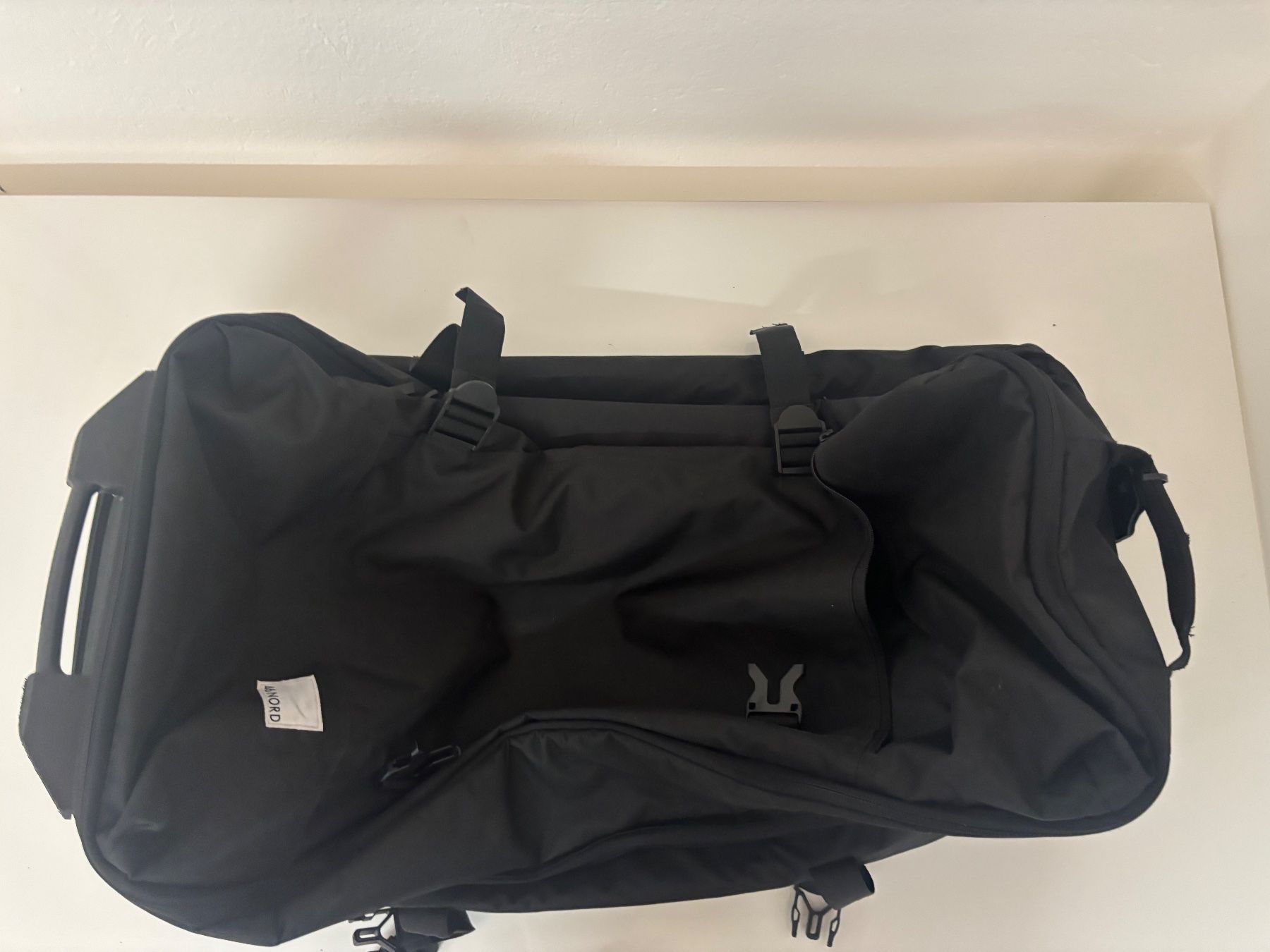 46 Nord Taschen: Reisetasche mit Rollen Schwarz – Gebraucht aus Wettingen von Wendemarket 2