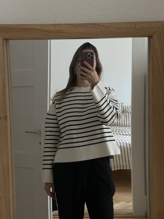 Arket Pullover weiss/schwarz gestreift Grösse S/EU36 100% Ba