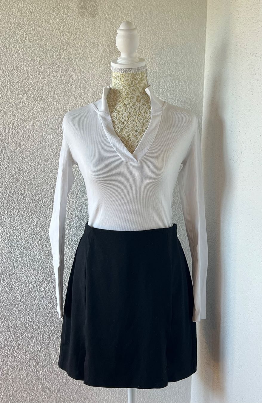 Tally Weijl Top: Tally Weijl white body – Usato da Otelfingen venduto da houseofstae