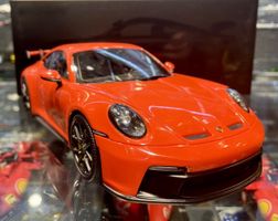 Porsche 911 (992) GT3, Jahrgang 2021, Massstab 1:18