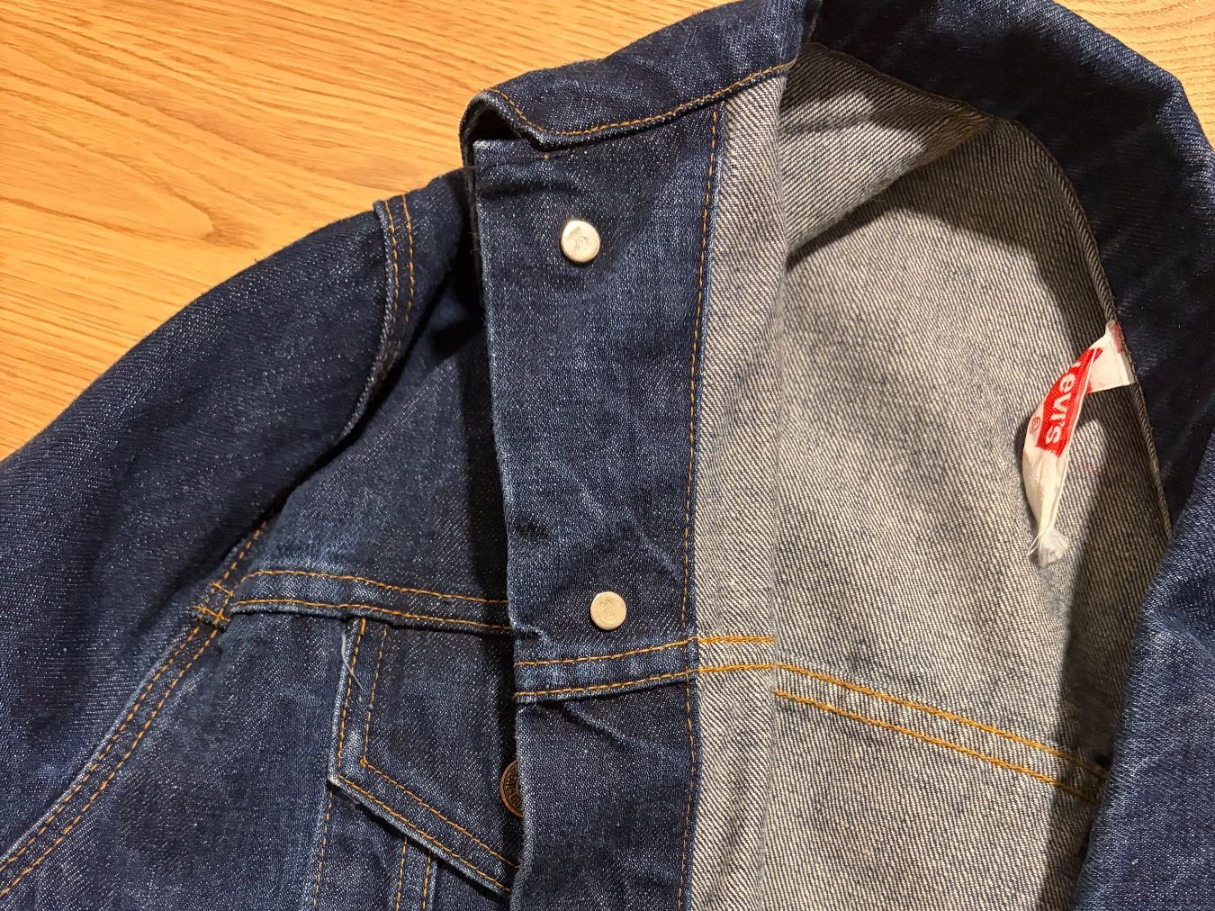 Levi's Giacche: Levis Jeansjacke dunkelblau, Gr. M – Usato da Davos Dorf venduto da Anna3313 3