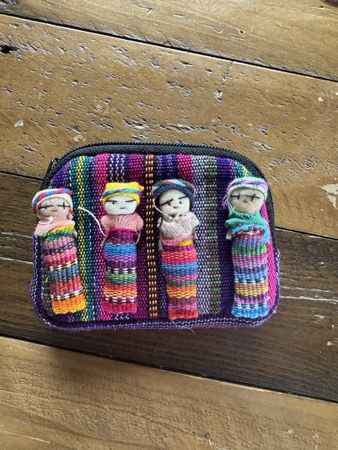 Portemonnaie mit kleinen Püppchen, aus Mexico