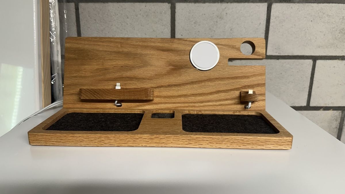Docking station: Ladestation für Apple-Geräte – Nuovo (secondo la descrizione) da Gossau SG venduto da ReRaGa