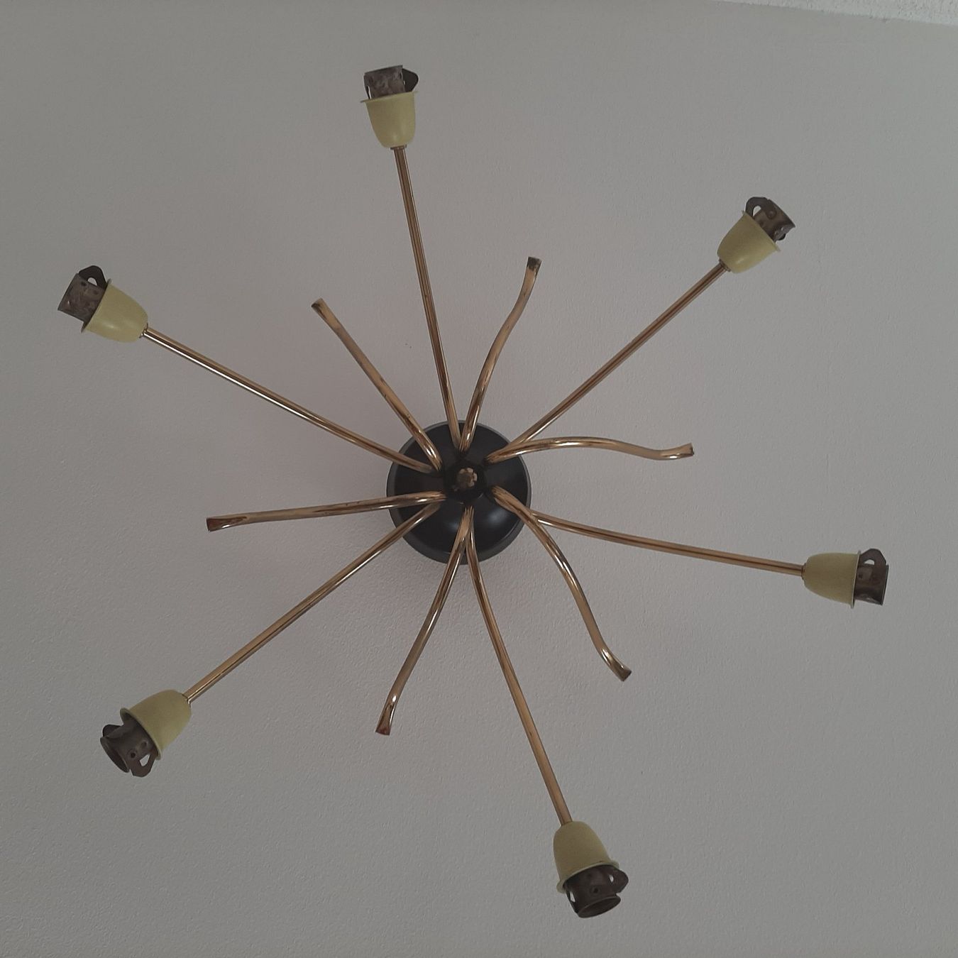 Lustres & lampes de plafonds: 50er 60er Sputnik Lampe Deckenlampe Mid Century Spinne – Défectueux à Erschwil par Karabella