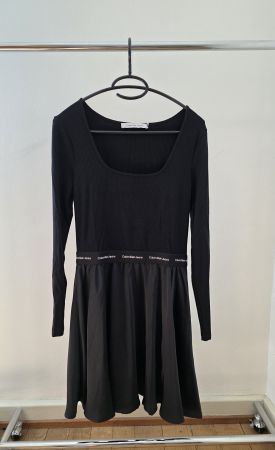 Schwarzes Kleid Calvin Klein Jeans