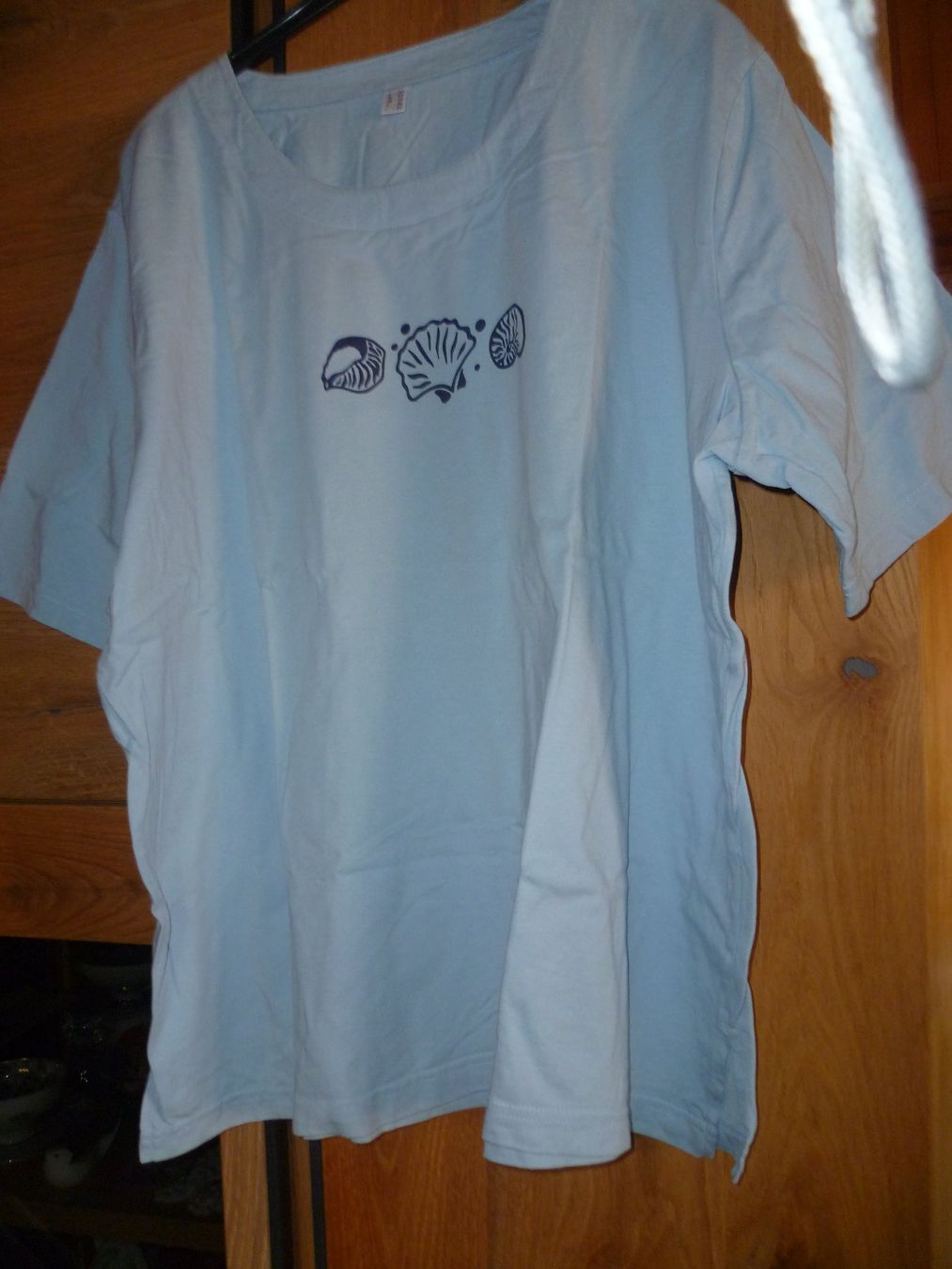 T-shirt: T'Shirt 3 Stk. – Usato da Bargen BE venduto da angel611 2