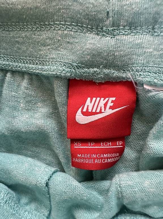Nike Pantaloni: Nike Trainerhosen – Usato da Zürich venduto da PetraBallon 2