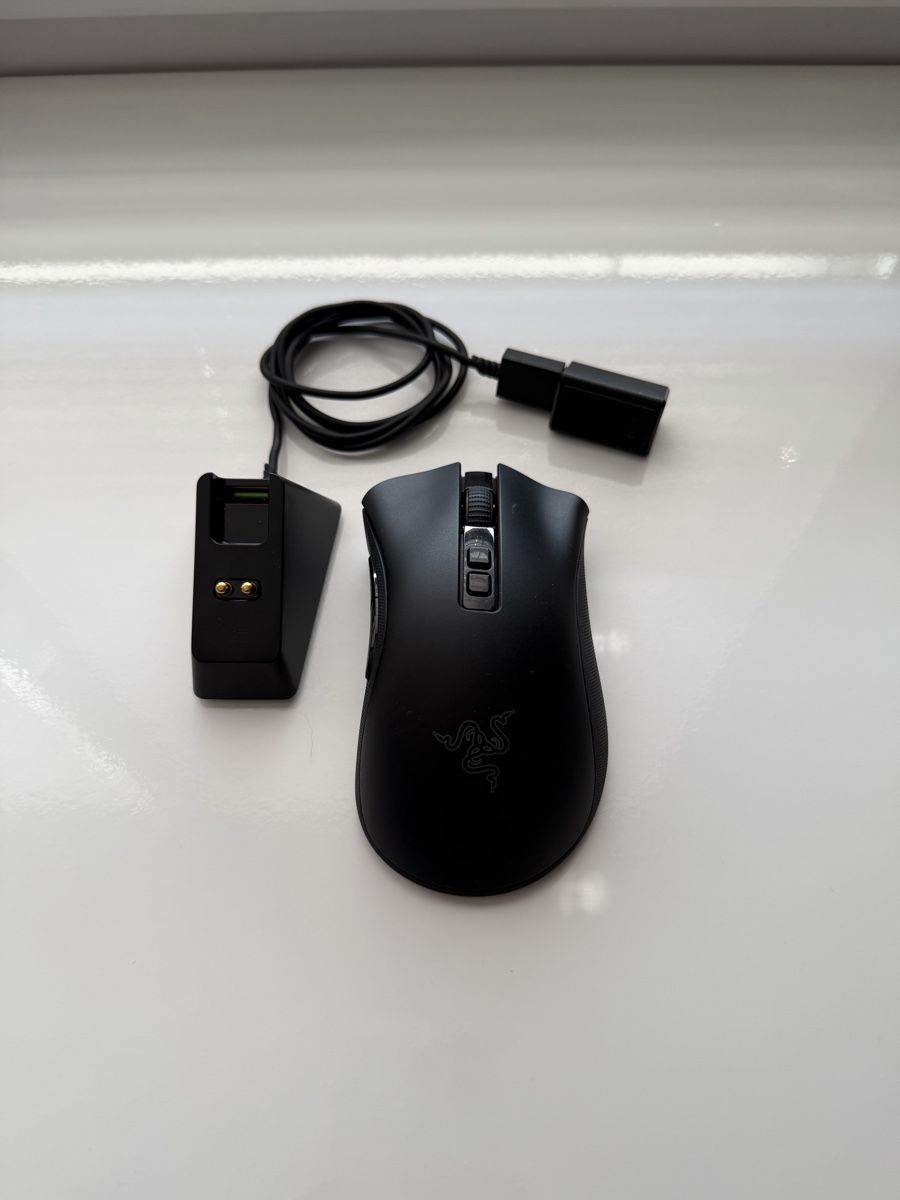 Razer Maus: Razer DeathAdder V2 Pro Wireless inkl. Mouse Dock Chroma – Gebraucht aus Birmensdorf ZH von dar_w2cf