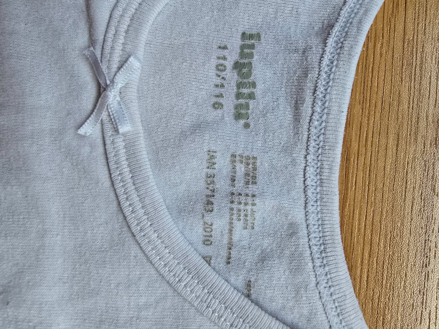 Sous-vêtements: Unterhemd Gr. 110 / 116 – D'occasion à Büttikon AG par Amineah 1